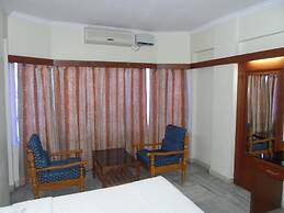 Hotel PLR Grand