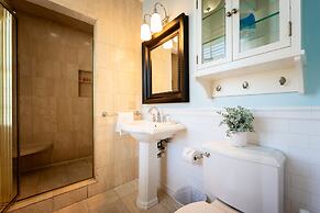 The Mansion on the Sea - Southernmost House in the USA