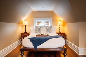 The Mansion on the Sea - Southernmost House in the USA