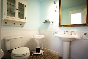 The Mansion on the Sea - Southernmost House in the USA