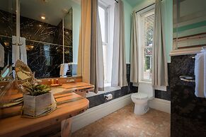 The Mansion on the Sea - Southernmost House in the USA