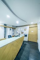 At Home Apartment Hotel