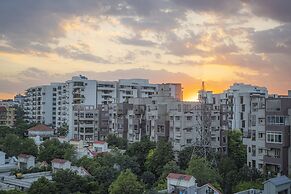 At Home Apartment Hotel