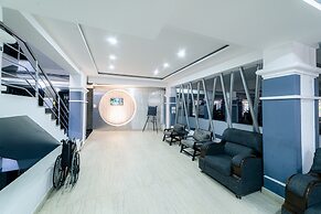 At Home Apartment Hotel