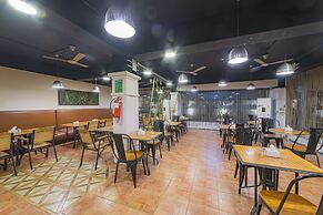 At Home Apartment Hotel