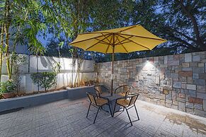 At Home Apartment Hotel