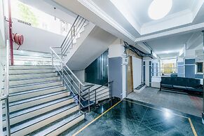 At Home Apartment Hotel