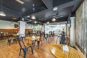 At Home Apartment Hotel