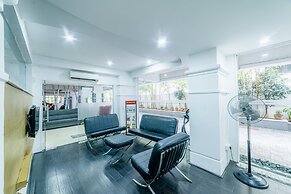 At Home Apartment Hotel