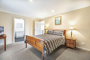 Bungunyah Apartments