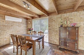 Bungunyah Apartments