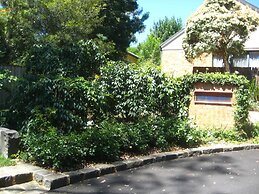 Bungunyah Apartments