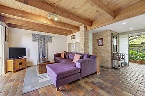 Bungunyah Apartments