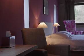 Hostellerie La Claire Fontaine