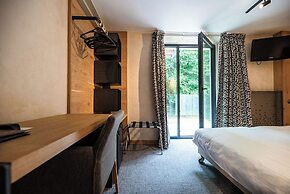 Hostellerie La Claire Fontaine