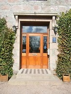 Kilmarnock Arms Hotel