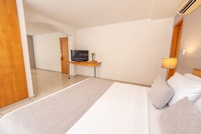 Basic Hotel Centenario by Hoteles MS