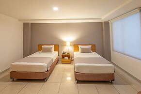 Basic Hotel Centenario by Hoteles MS