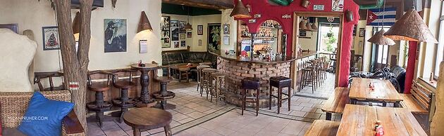 Cuba Bar & Hostel
