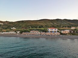 Lipsos Hotel Ata's Place