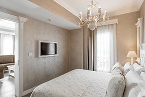 Ena Boutique Hotel & Residences