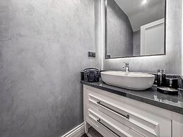 Ena Boutique Hotel & Residences