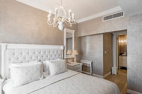 Ena Boutique Hotel & Residences