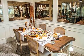 Ena Boutique Hotel & Residences