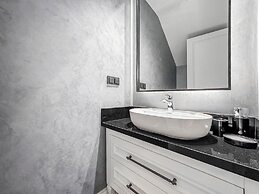 Ena Boutique Hotel & Residences