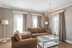 Ena Boutique Hotel & Residences