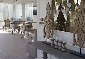 Ena Boutique Hotel & Residences