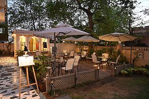 Om Niwas Suite Hotel