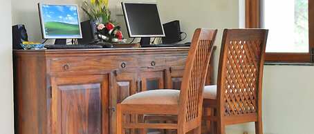 Om Niwas Suite Hotel