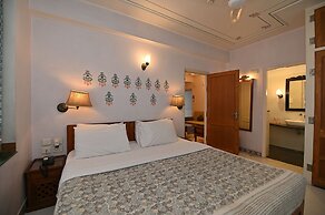 Om Niwas Suite Hotel