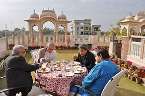 Om Niwas Suite Hotel