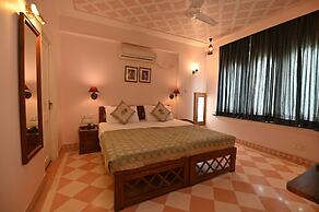 Om Niwas Suite Hotel