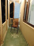 Om Niwas Suite Hotel