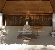 Symphony Palms Beach Resort