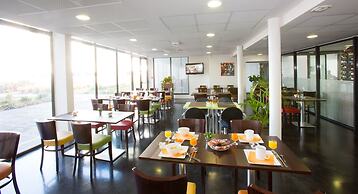 All Suites Appart hotel Bordeaux Lac