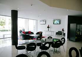 Adina Serviced Apartments Canberra Dickson