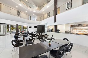 Adina Serviced Apartments Canberra Dickson