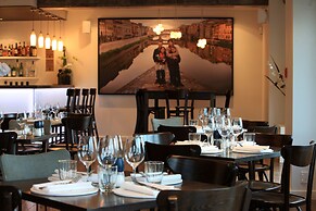 The Crown Hotel Napier