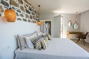 Adrakos Apartments - Adults Only