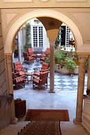 Hotel Simón