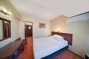Central Hotel