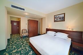 Central Hotel