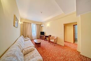 Central Hotel