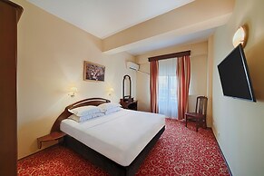 Central Hotel