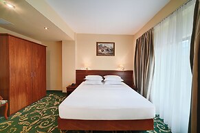 Central Hotel
