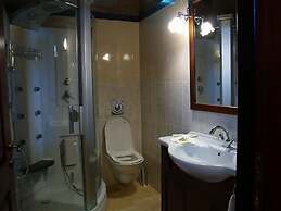 Palazzo Loupassi Boutique Villas